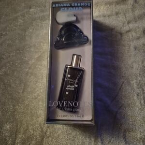 Ariana Grande Cloud & Love Notes Plush Vanilla Set